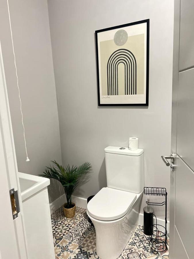 Central Belfast Modern Apartment Great Location Free Parking エクステリア 写真